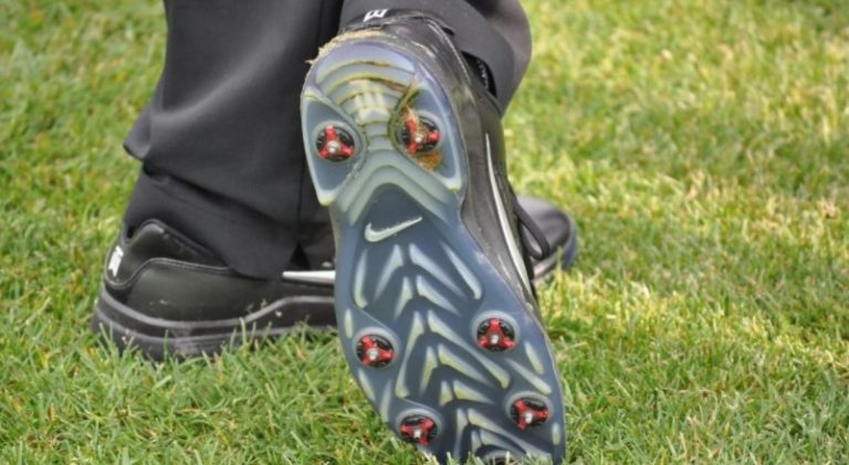 8-best-shoes-for-running-on-grass-reviews-run-with-pleasure